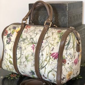 ❤️Gorgeous Auth. Vintage Floral Gucci Bag🍀🌿🌸🌻